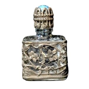Vintage classic Heirloom Silver Flower filigree Bottle With Turquoise Gemstone